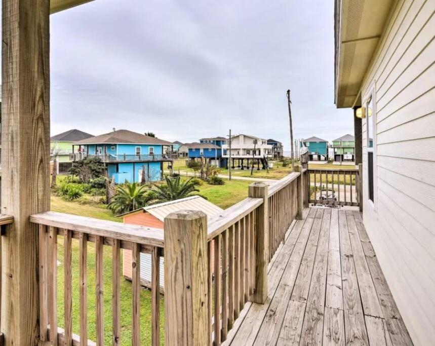 Just Beachin' It Villa Bolivar Peninsula Exterior photo